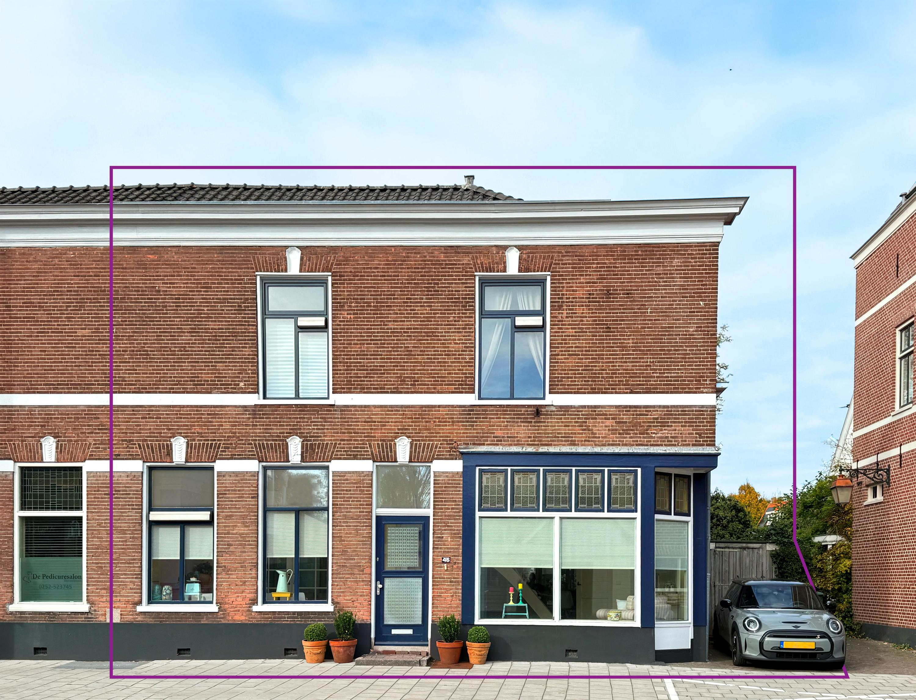 Huis Rijksstraatweg 45 in Bennebroek