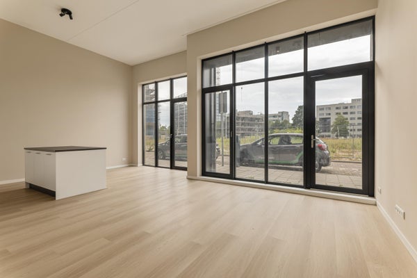 Piso Mies van der Rohestraat 239 en Hoofddorp