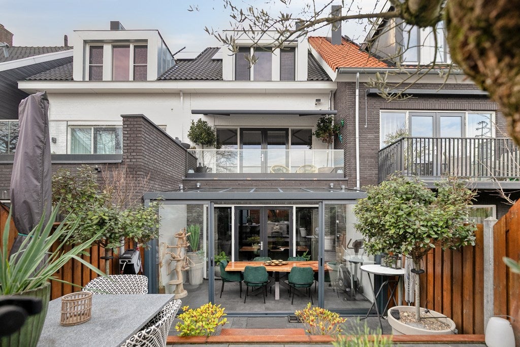 Huis Ringdijk 38 a in Ridderkerk