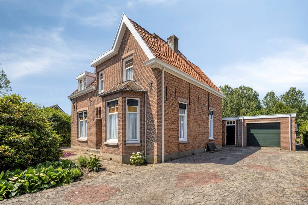 Huis Tivoliweg 85 in Hulst