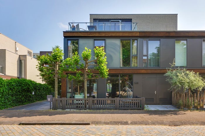 Te huur: Huis Zwanebloemlaan in Amsterdam