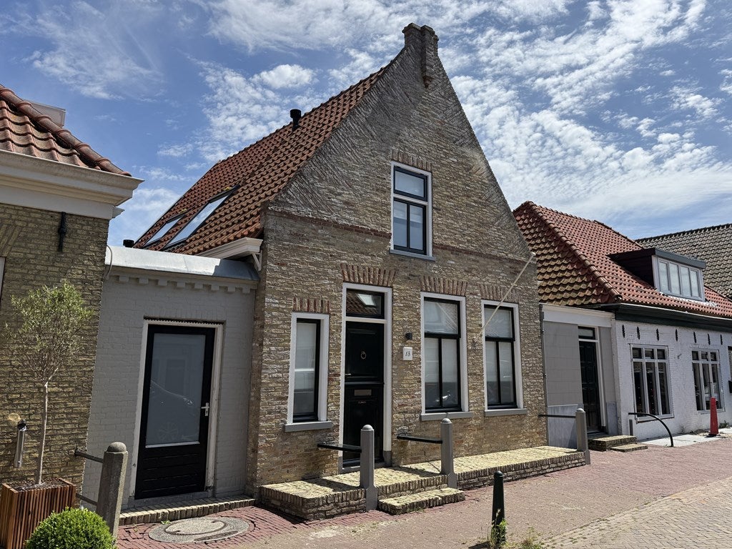 Huis Burgemeester Mentzstraat 18 in West-Terschelling
