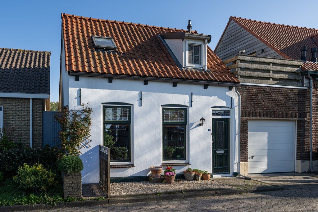 Huis Molendijk 75 in Den Bommel