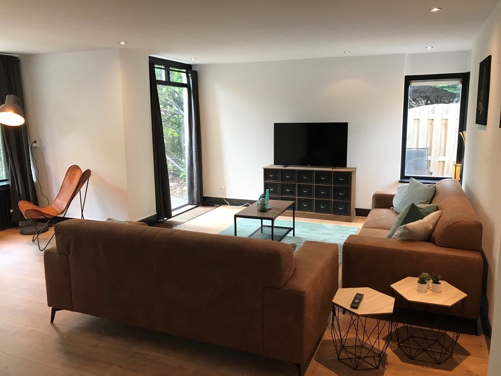 Woning te huur: Van den Berghlaan, Hoofddorp