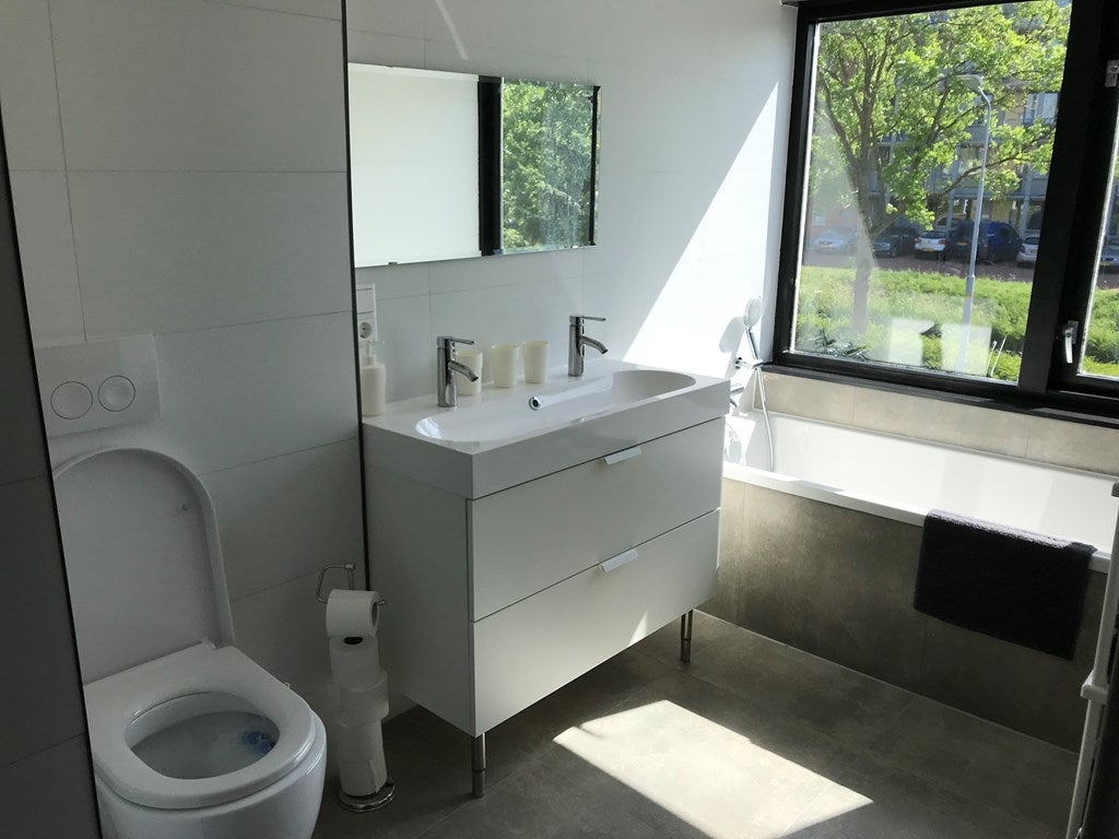 Woning te huur: Van den Berghlaan, Hoofddorp