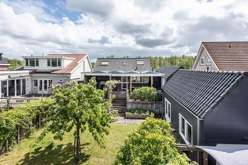 Huis Aalsmeerderdijk 23 in Oude Meer
