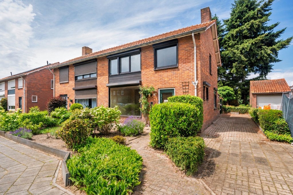 Huis Oude Baan 17 in Reuver