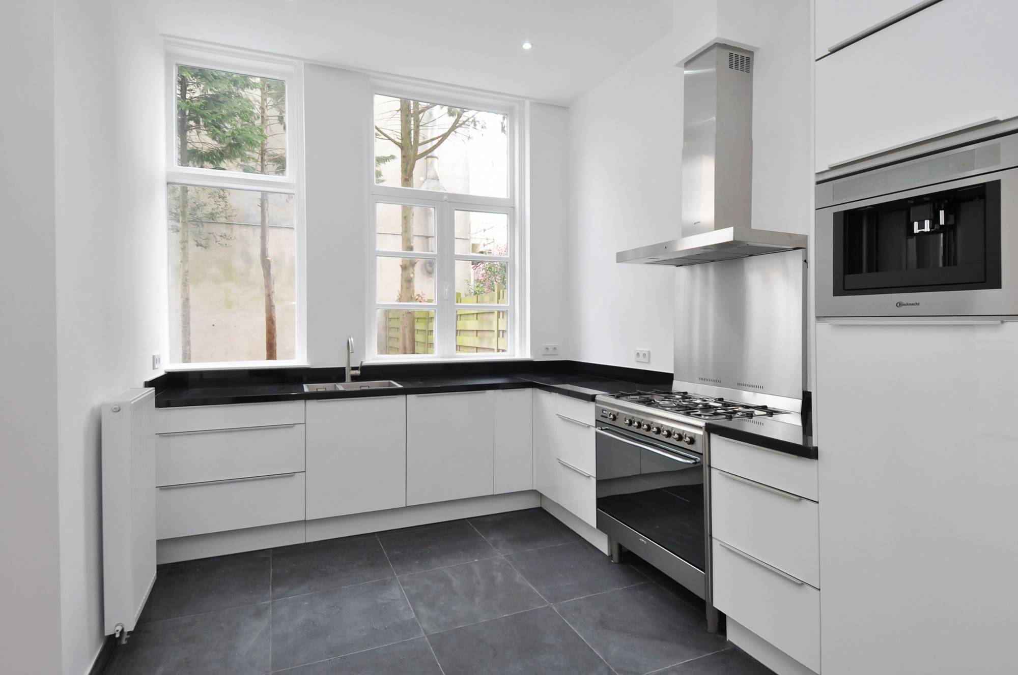 Te huur Huis Bezuidenhoutseweg in Den Haag