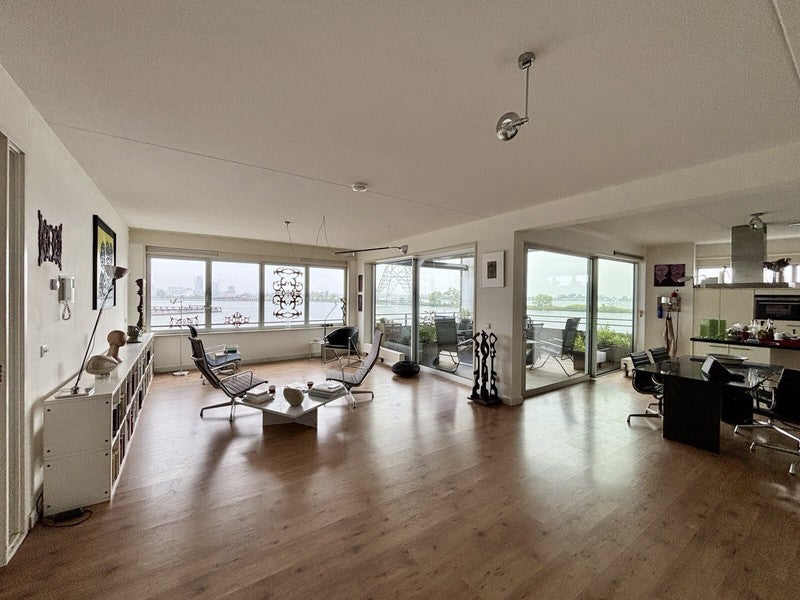 Appartement Windjammerdijk in Amsterdam