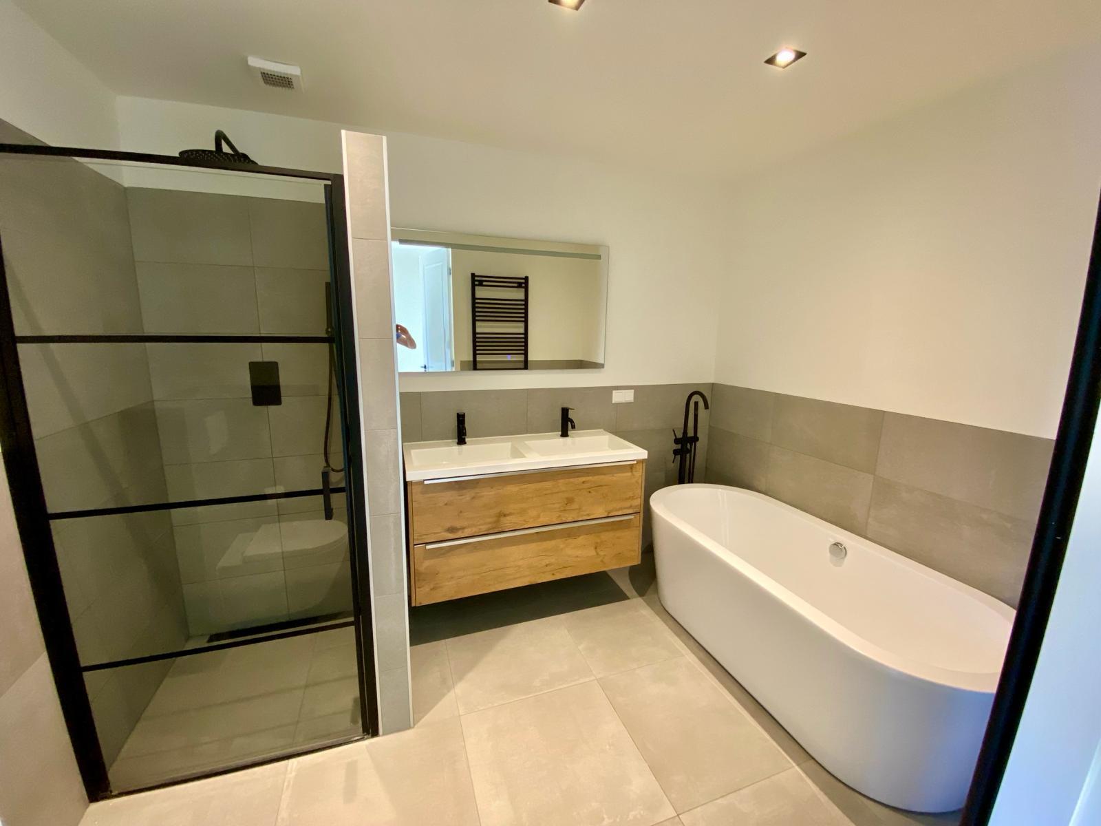 Appartement te huur: Fritz Conijnstraat 13B, Amsterdam