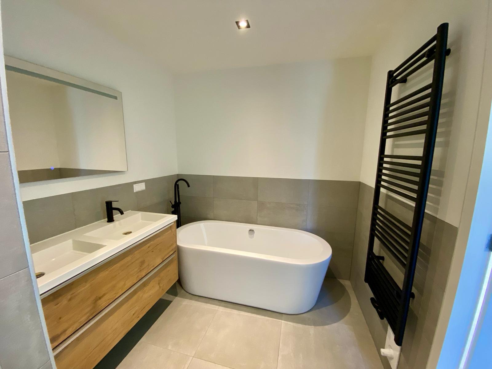 Appartement te huur: Fritz Conijnstraat 13B, Amsterdam
