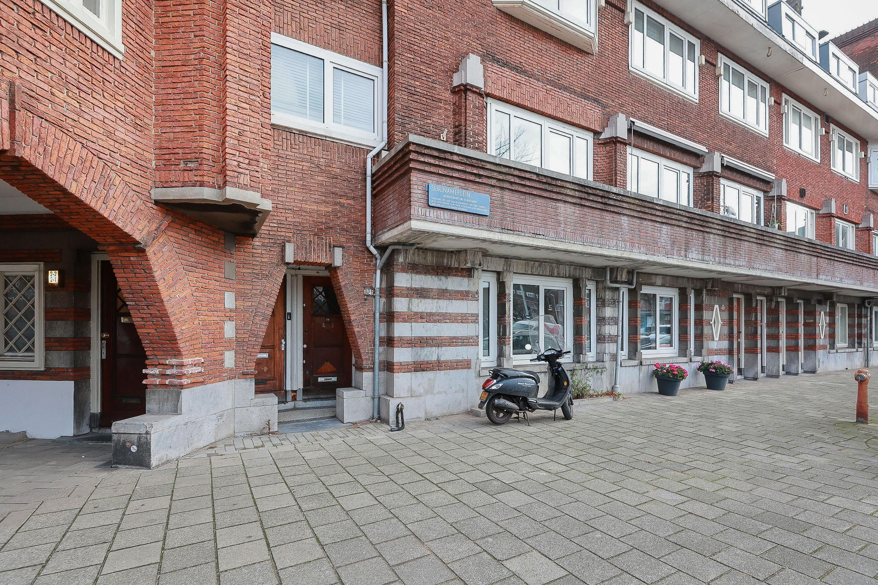 Te huur Appartement Surinameplein 24 H in Amsterdam