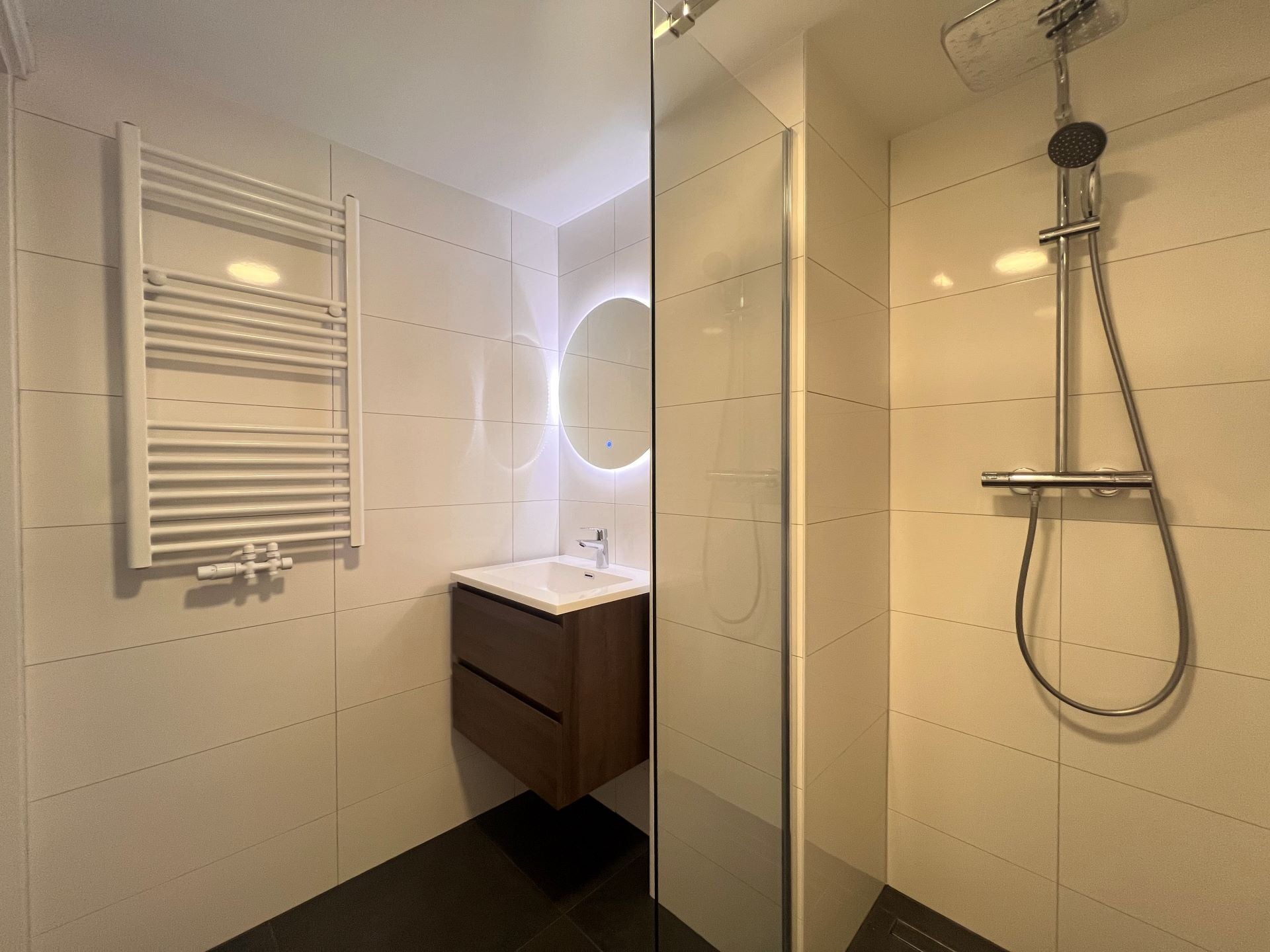 Woning te huur: Veenendaalkade, 'S-Gravenhage