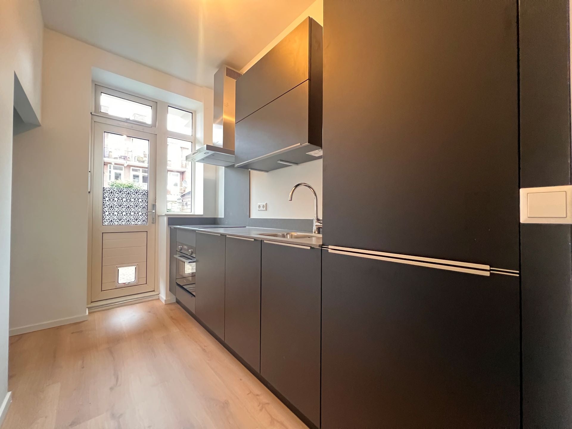 Woning te huur: Veenendaalkade, 'S-Gravenhage