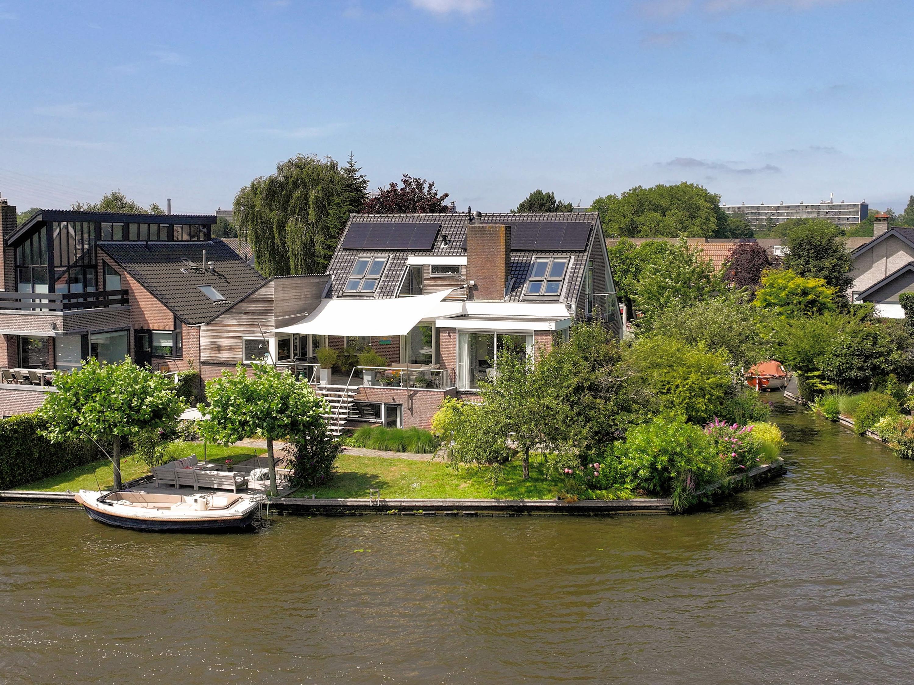 Huis Schoenerwal 15 in Leiden