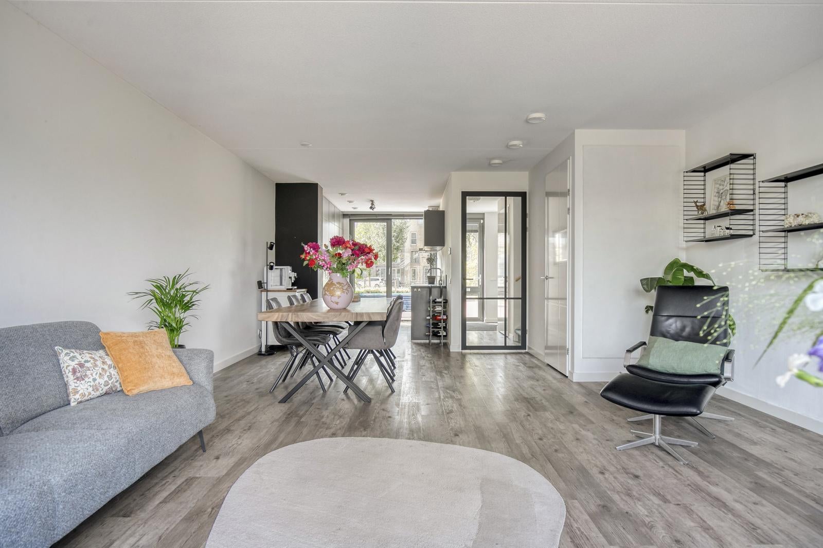 Tussenwoning te koop: Terschellingkade 62, Amersfoort