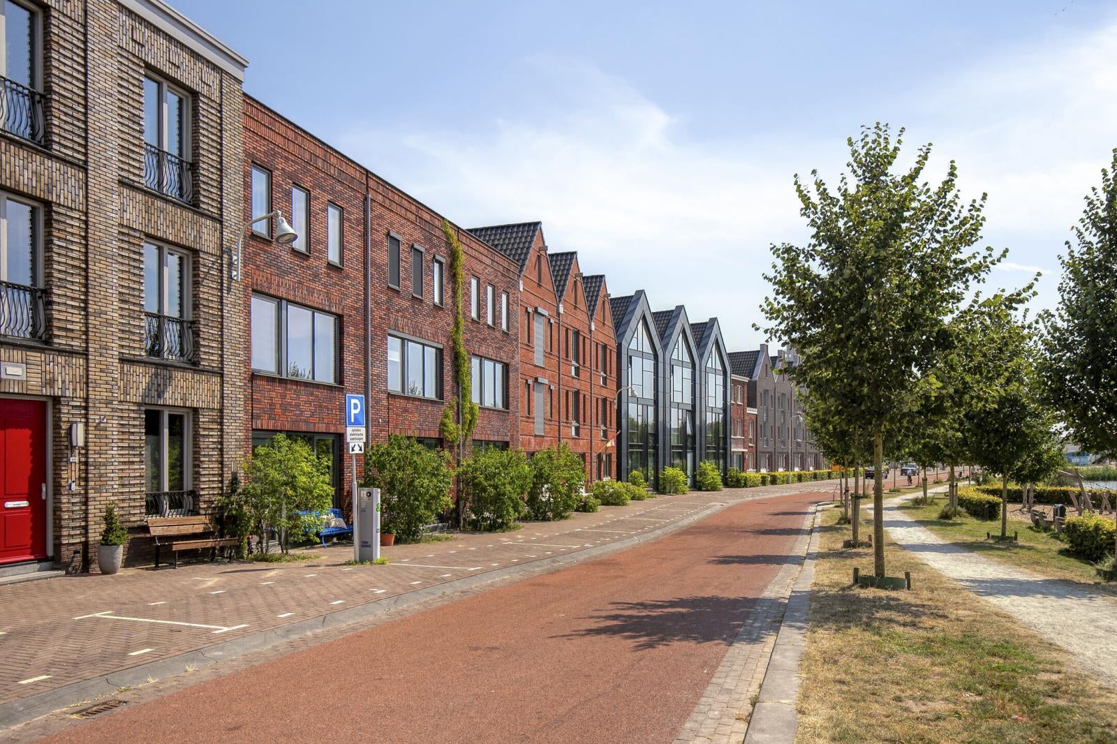 Tussenwoning te koop: Terschellingkade 62, Amersfoort