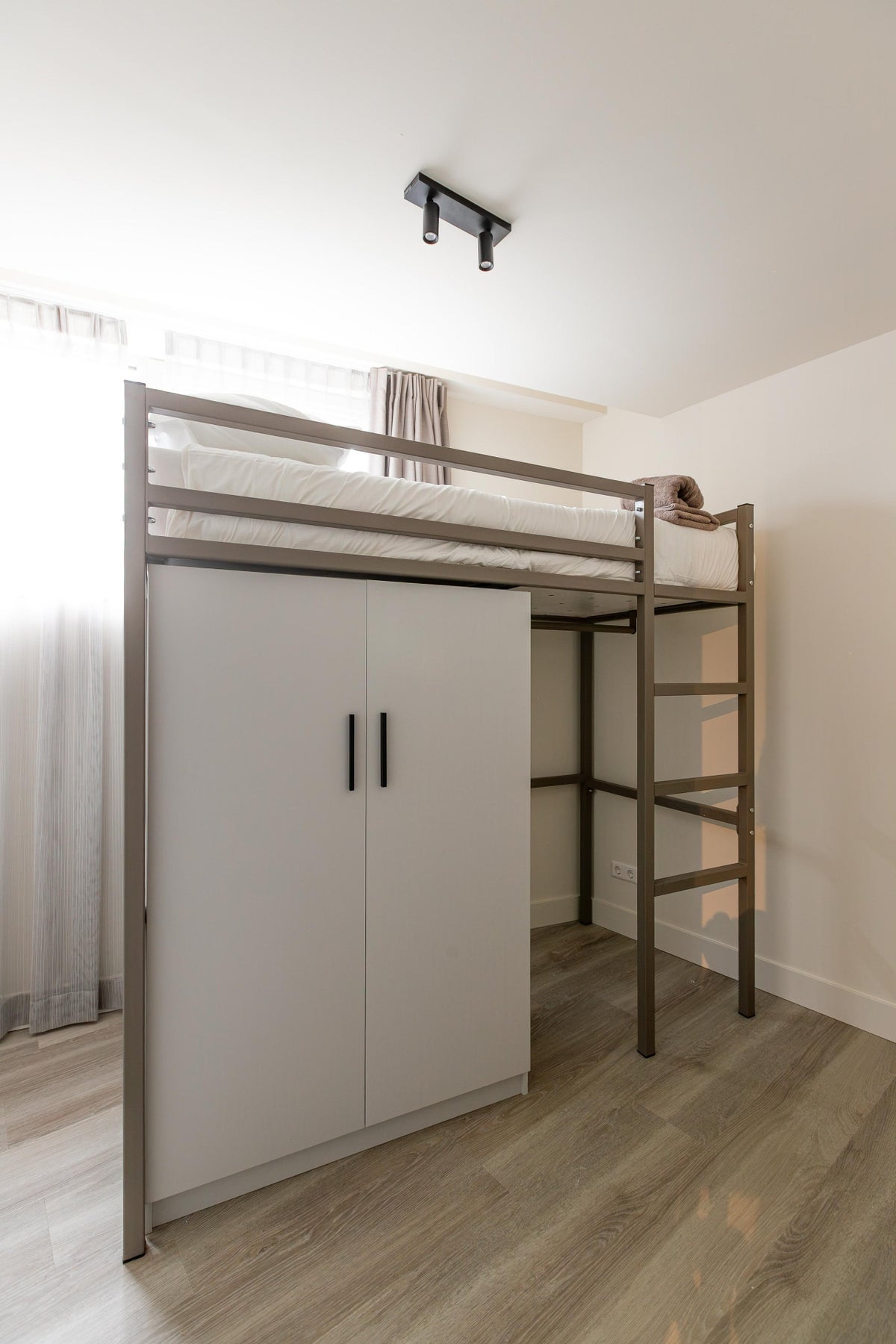 Appartement aan de Mathenesserlaan in Rotterdam (567088)