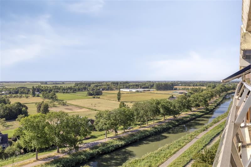 Appartement te koop: Burgemeester D. Kooimanweg 237, Purmerend