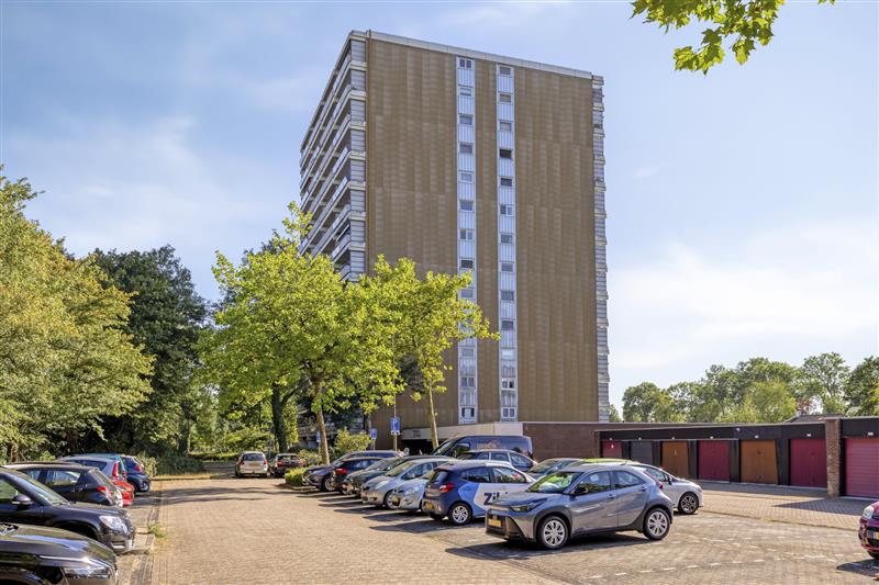 Appartement te koop: Burgemeester D. Kooimanweg 237, Purmerend
