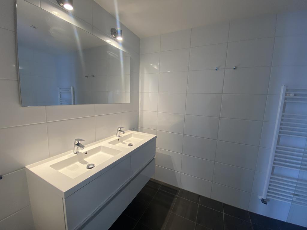 Appartement te huur: Kruisplein 990, Rotterdam