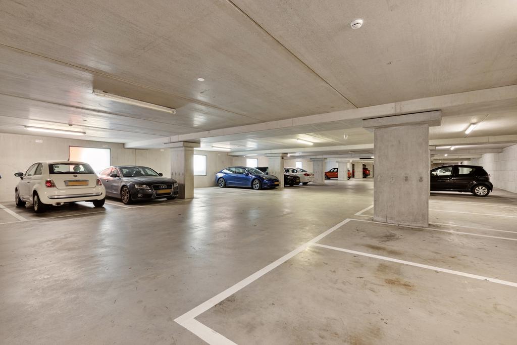 Appartement te huur: Kruisplein 990, Rotterdam