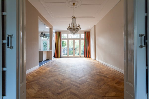 Huis Jozef Israëlsplein in Den Haag