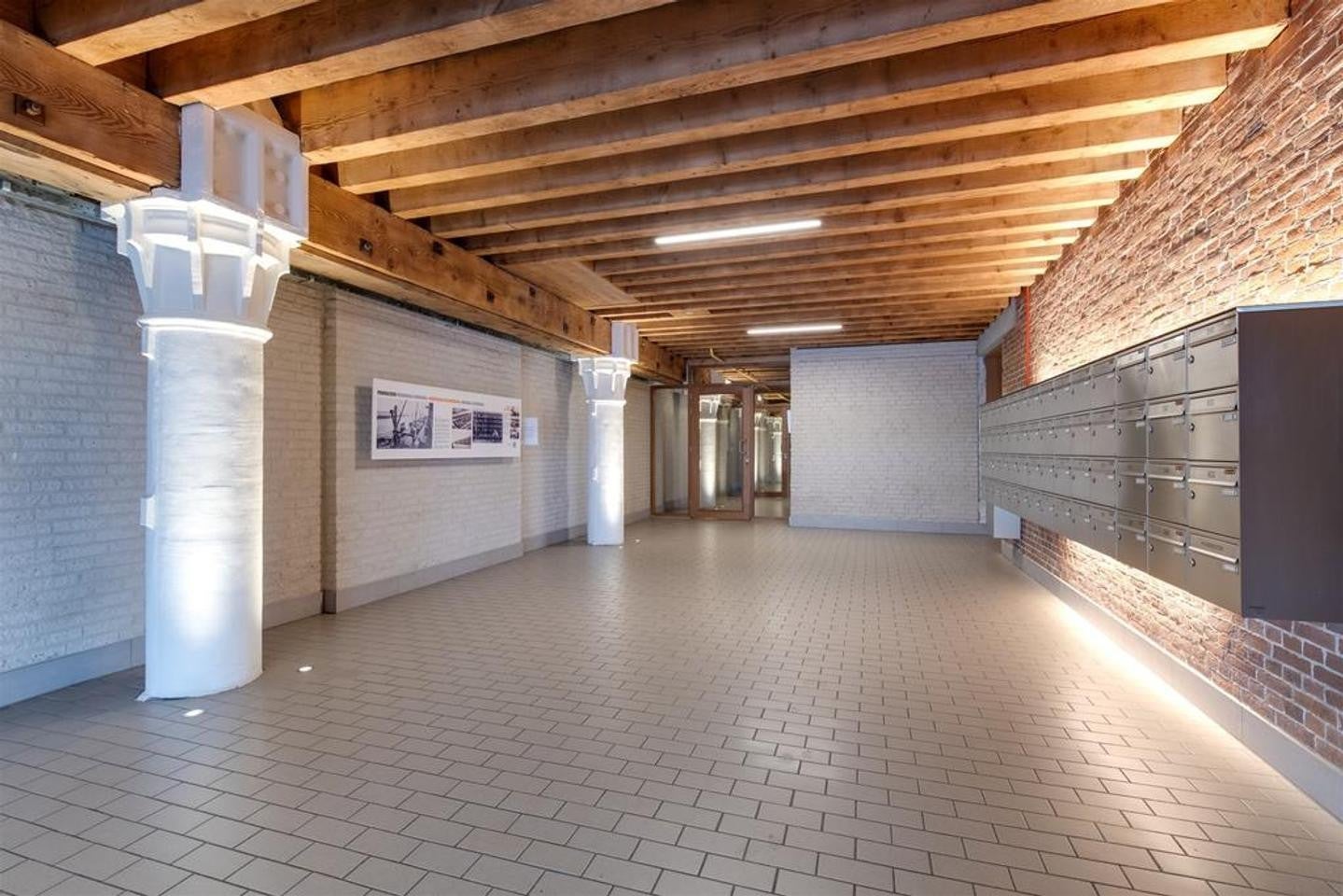 Woning te huur: Zeeburgerkade, Amsterdam