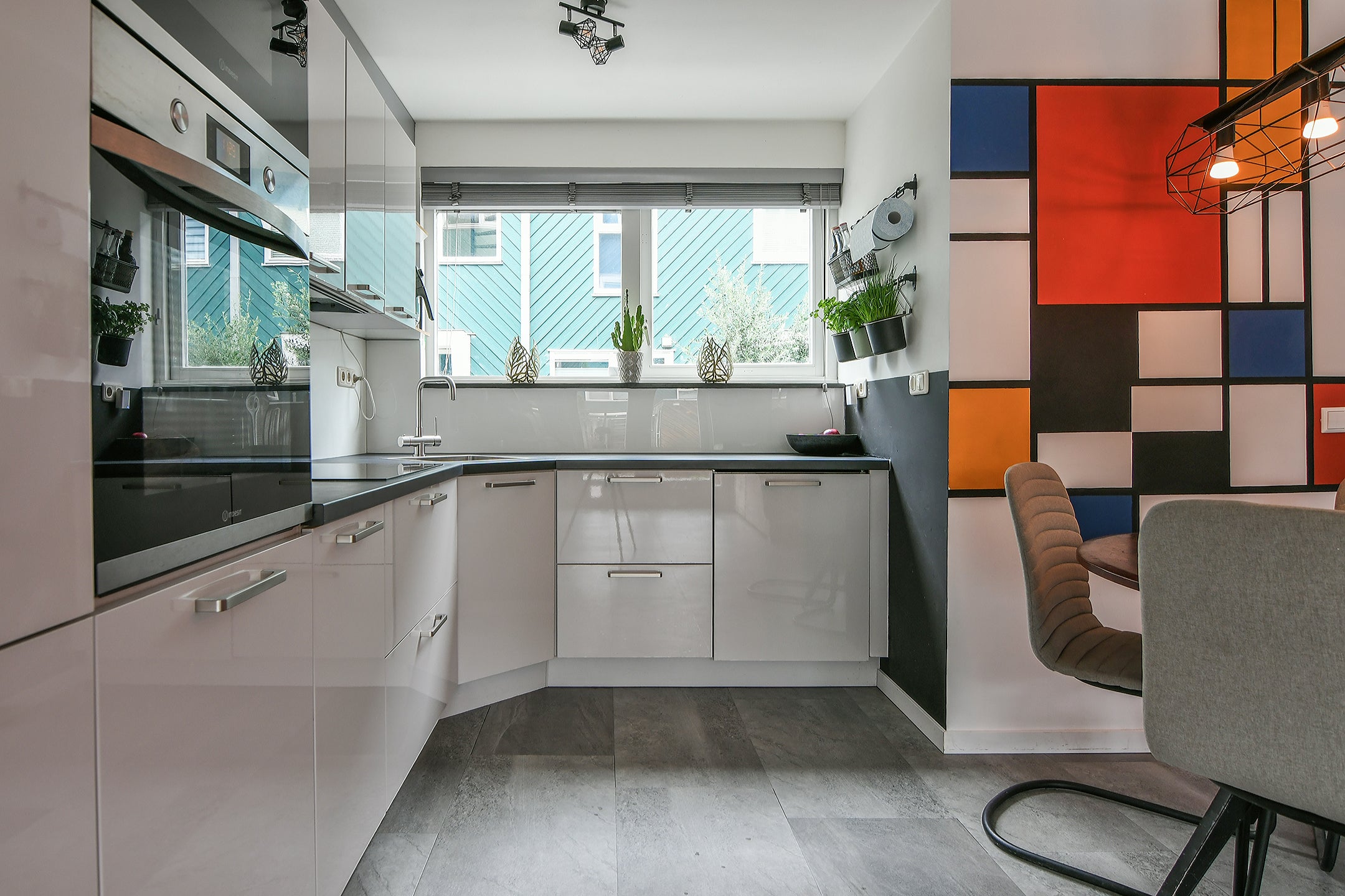 Tussenwoning te koop: Frederiksveld 35, Nieuw-Vennep