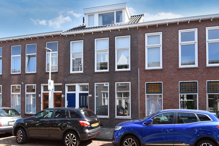 Jan van Houtstraat 37