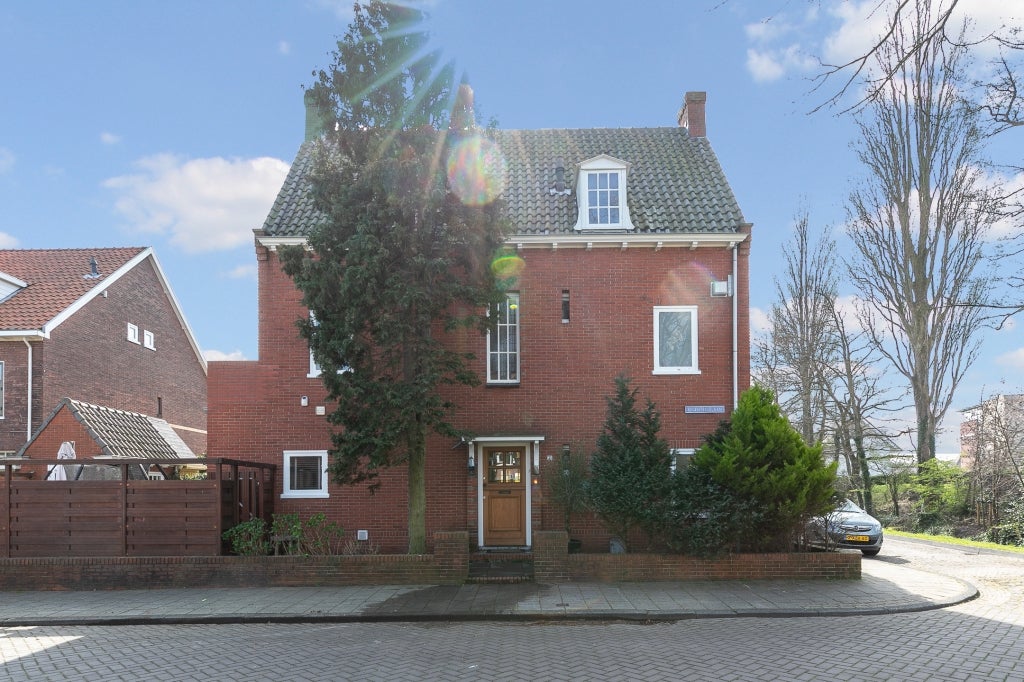 Woning te huur: Regentesselaan, Haarlem