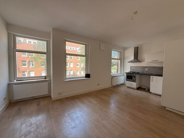 Appartement te huur: Haarlemmermeerstraat 127-2, Amsterdam