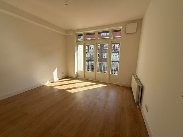 Appartement te huur: Haarlemmermeerstraat 127-2, Amsterdam