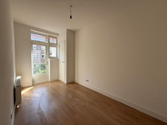 Appartement te huur: Haarlemmermeerstraat 127-2, Amsterdam
