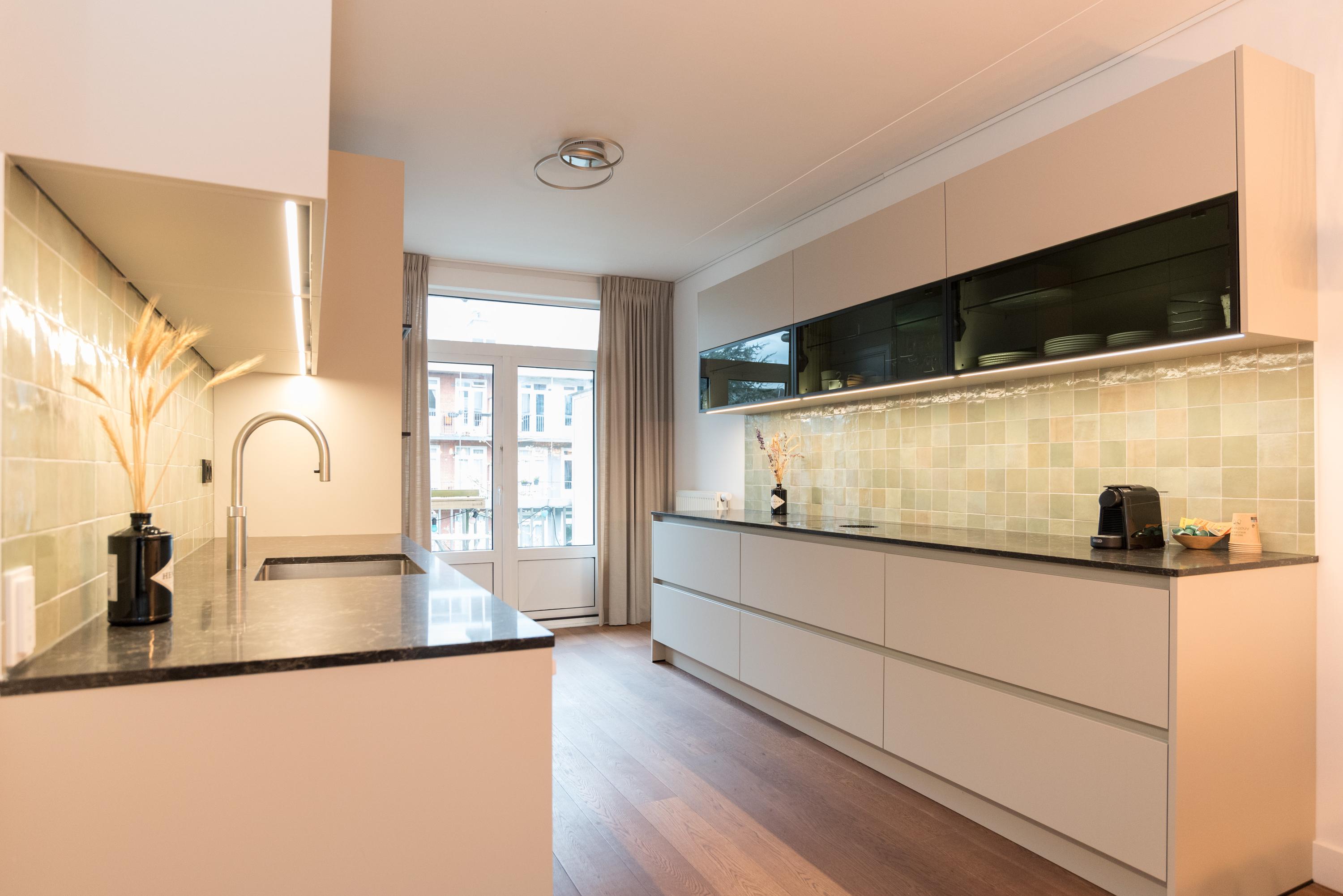 Admiraal De Ruijterweg 380 2