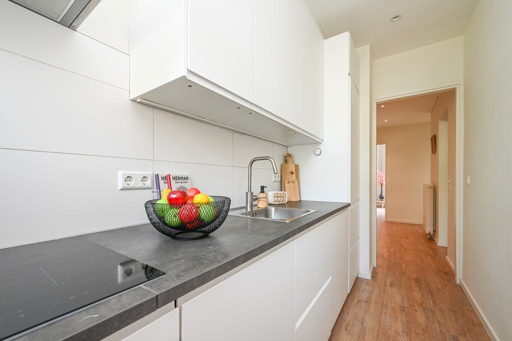 Flat Admiraal de Ruyterweg 34 B