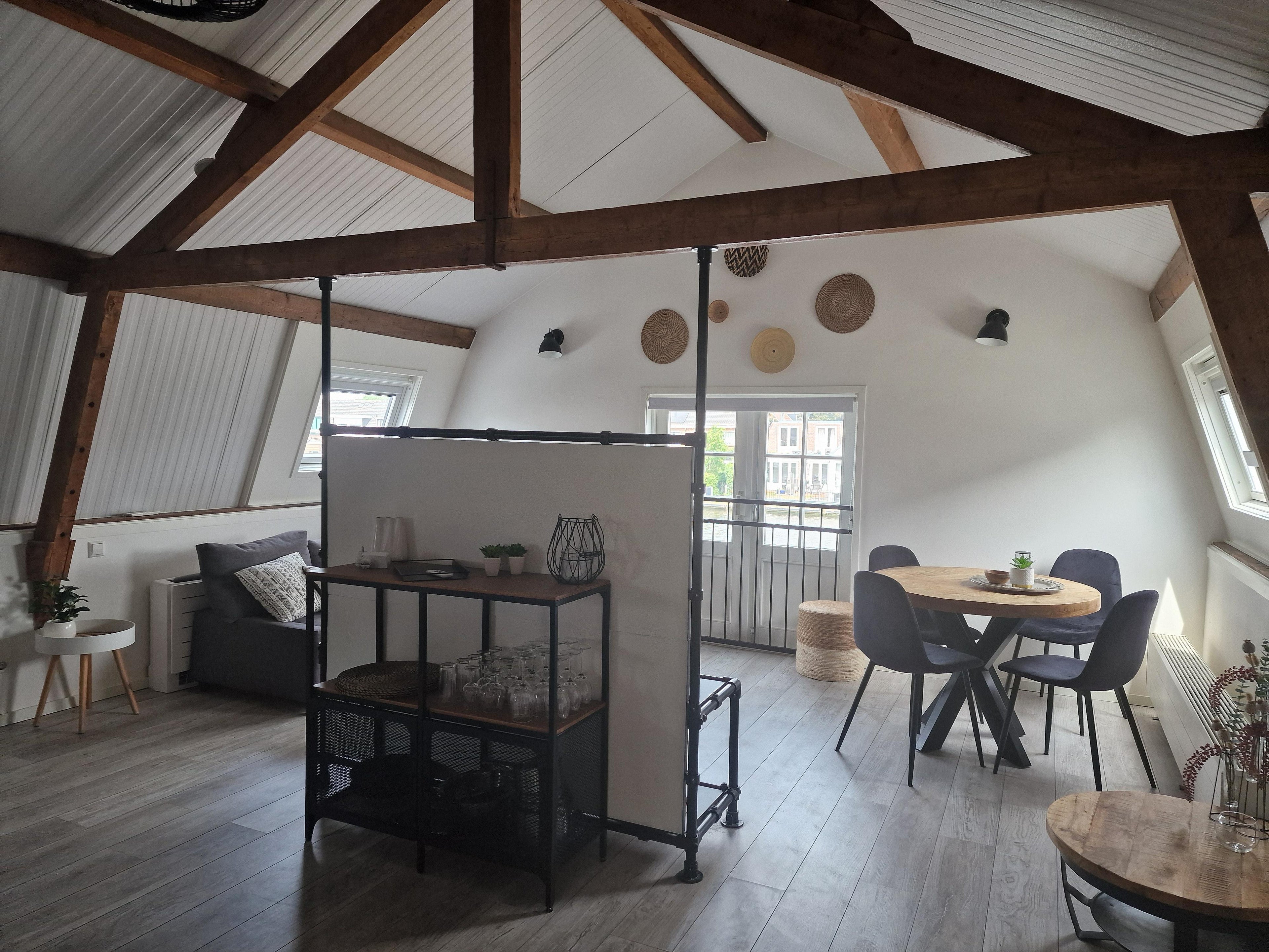 Appartement Hoge Rijndijk in Zoeterwoude