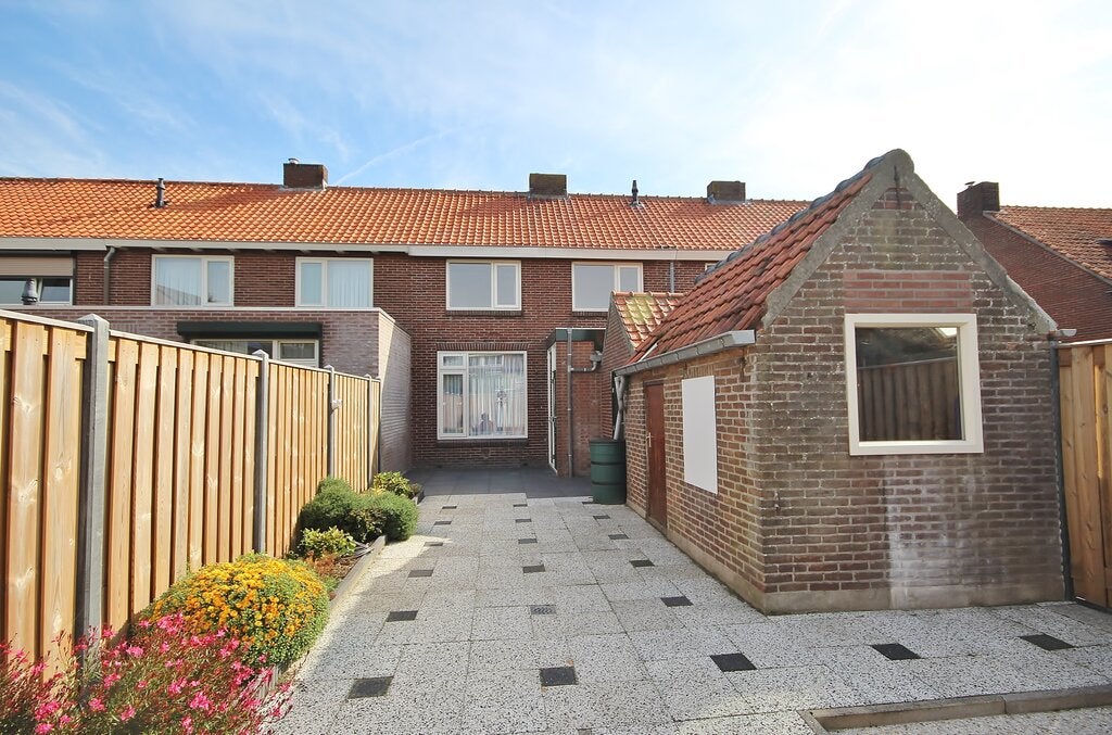 Woning in Hoek - dr. Leenhoutsstraat