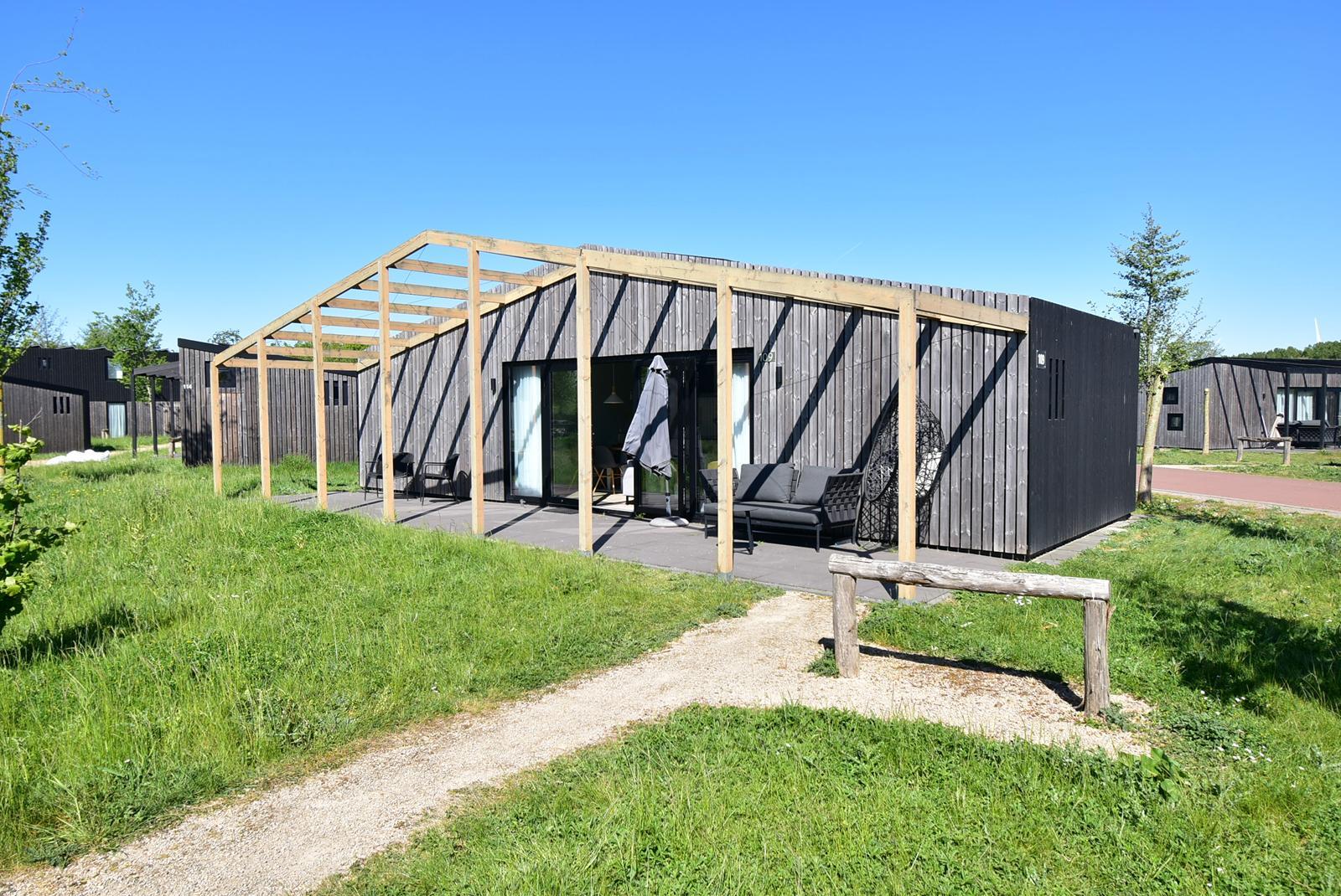 Huis Buitengronden 7 109 in Zwartewaal
