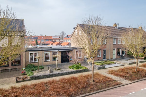 Huis Stuivenbergstraat 62 in Genemuiden