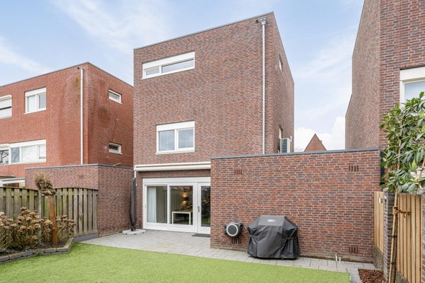Huis te koop Langstraat 147 in Venlo voor € 539.500