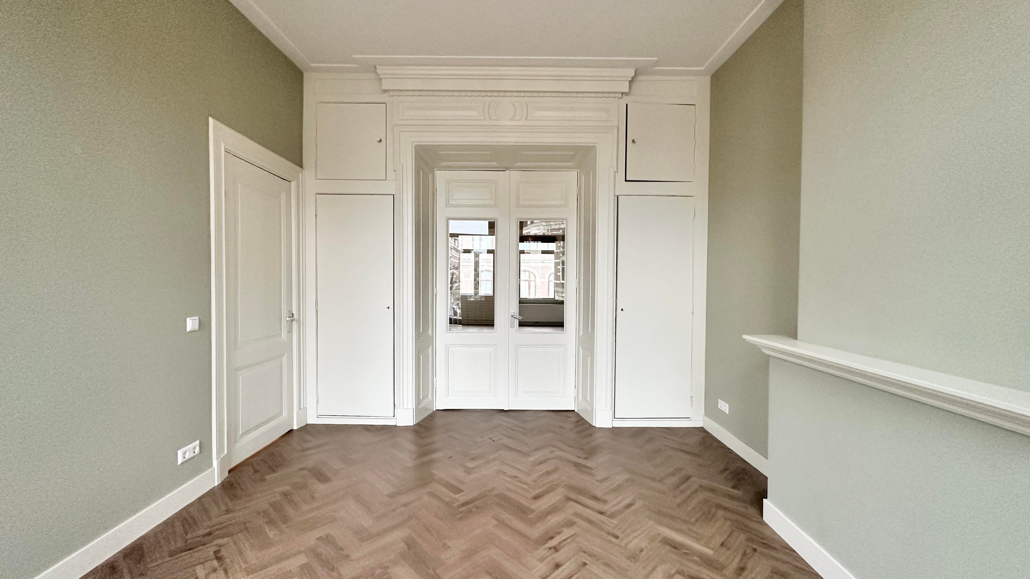 Woning te huur: Van Baerlestraat, Amsterdam