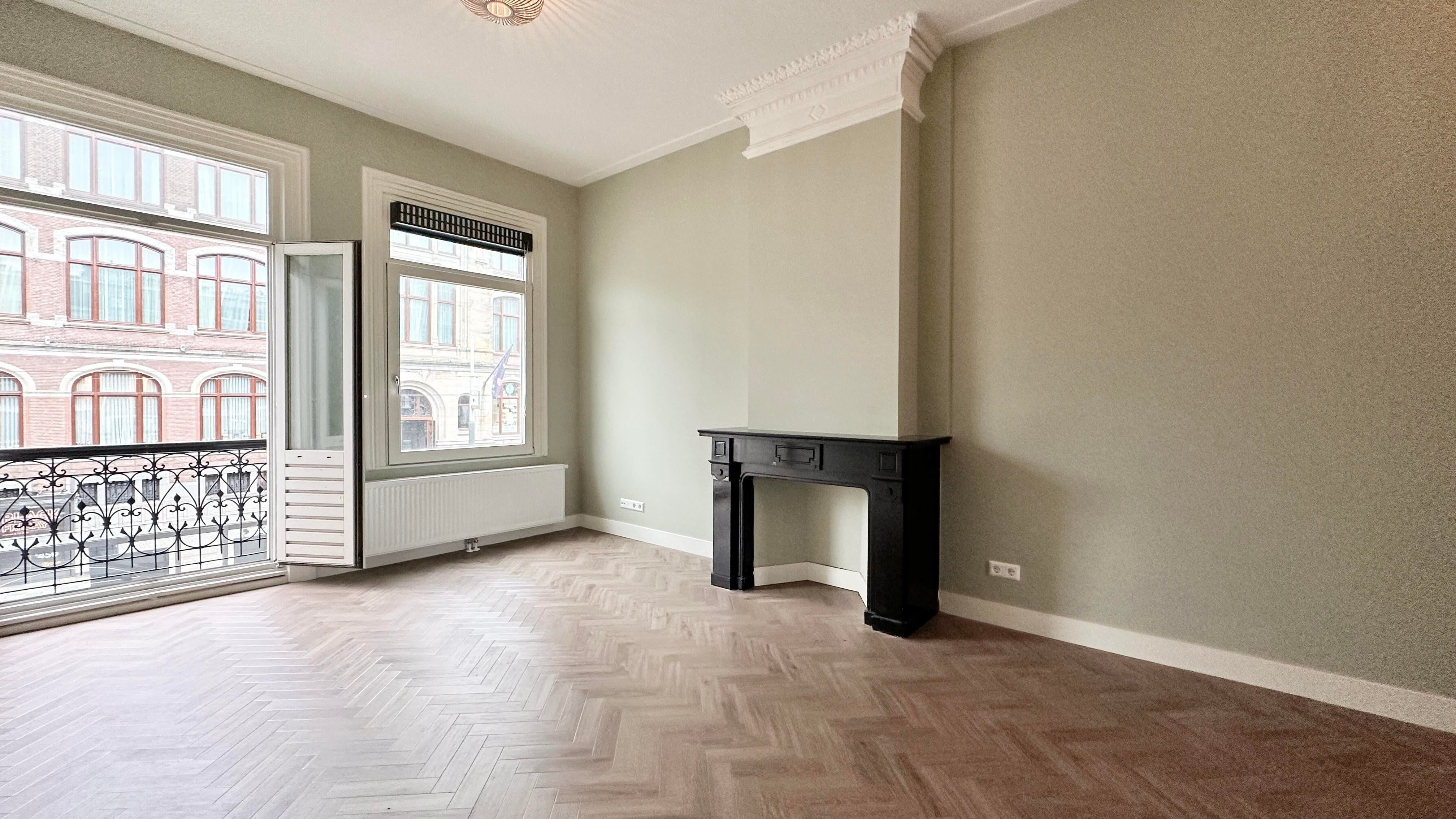 Woning te huur: Van Baerlestraat, Amsterdam