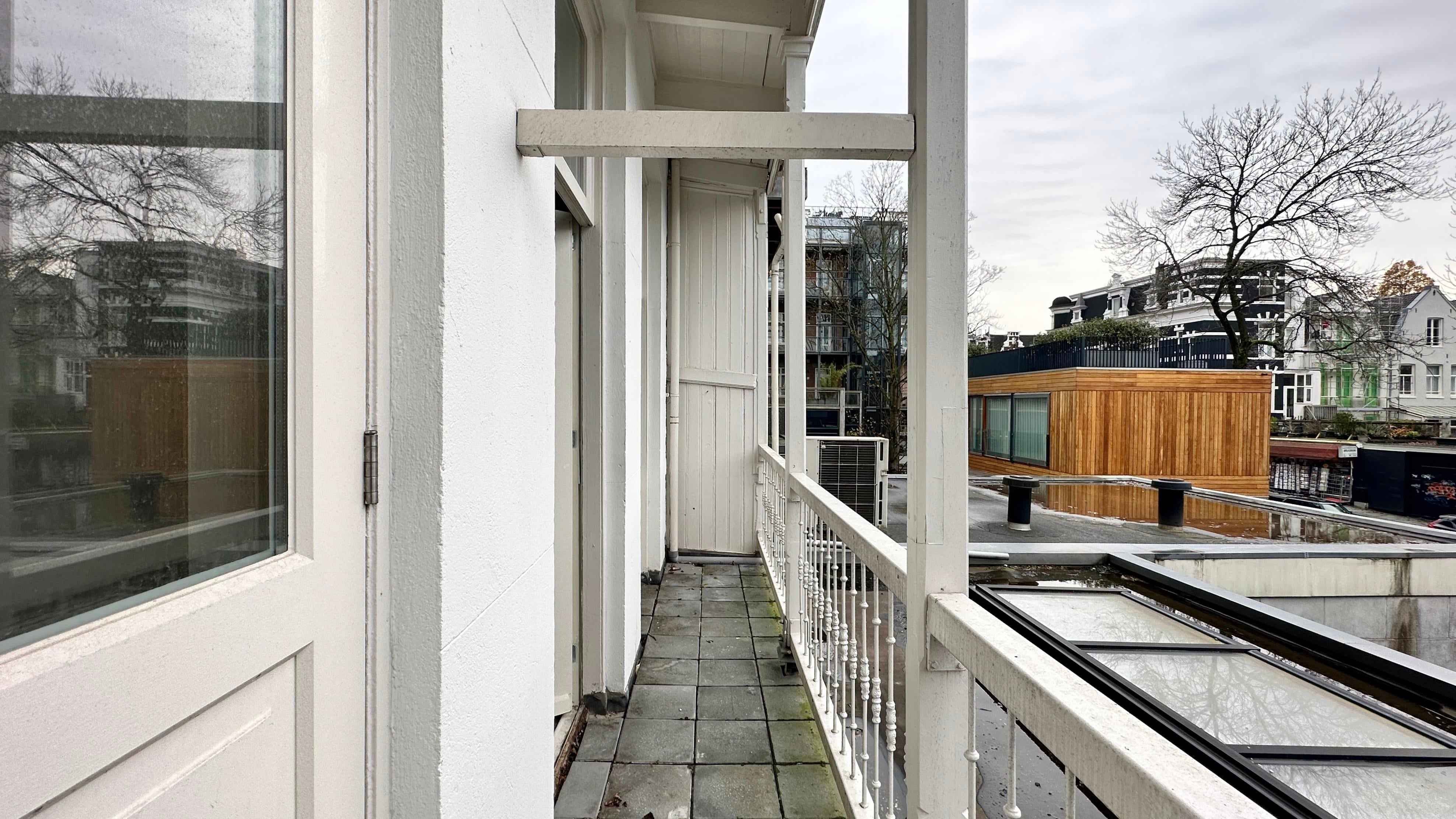 Woning te huur: Van Baerlestraat, Amsterdam