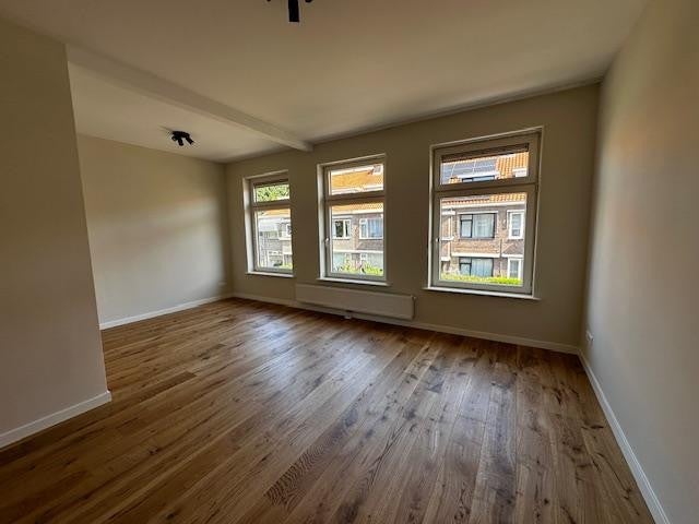 Appartement Ouverturestraat in Den Haag