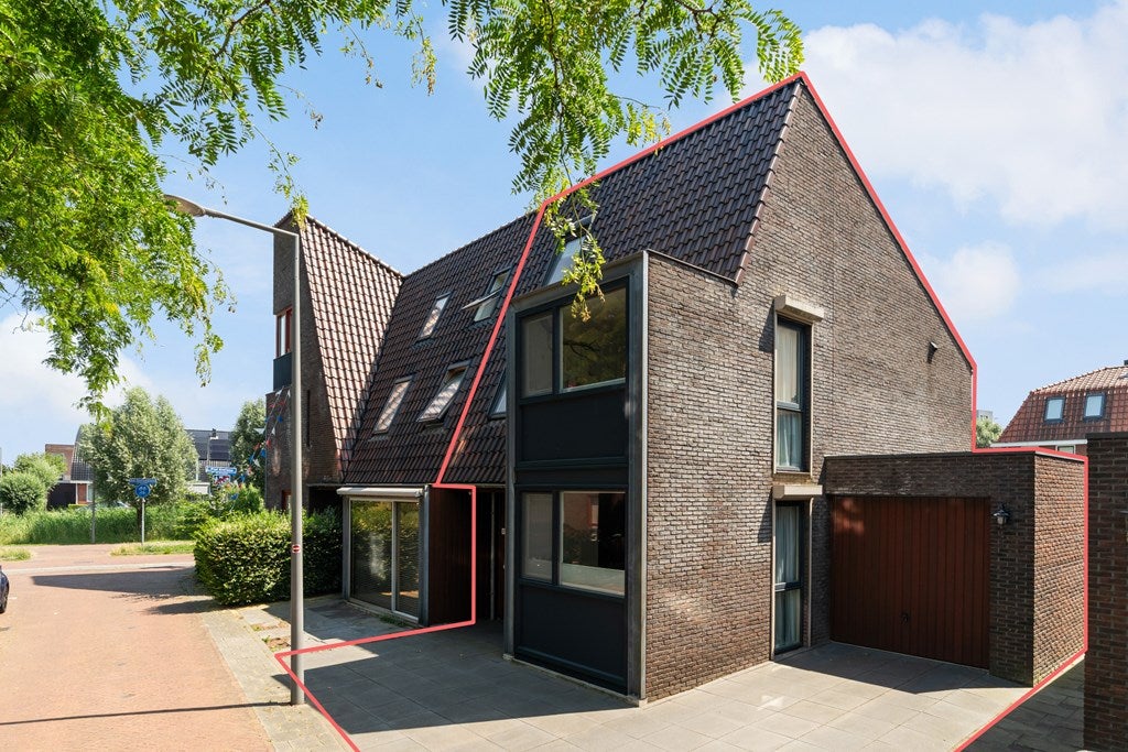 Huis Piet Krollaan 37 in Den Haag