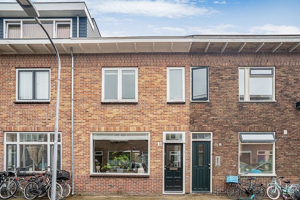 Huis te koop Merwedestraat 3 in Haarlem voor € 325.000