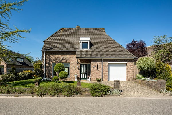 Huis Ambachtsweg 1 in Groesbeek