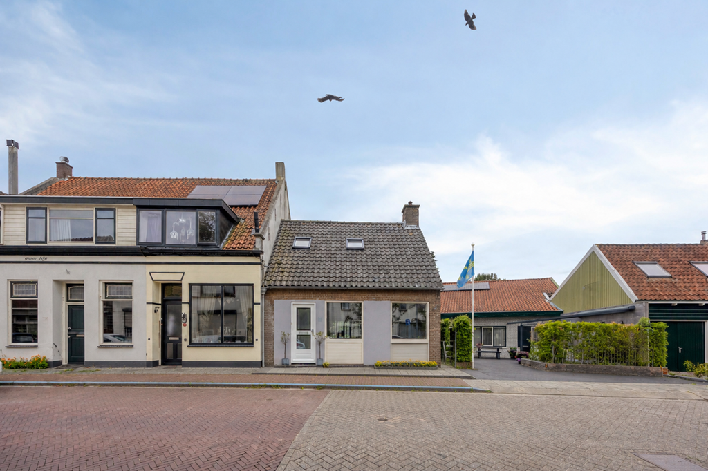 Huis Stationsweg 7 in Dirksland