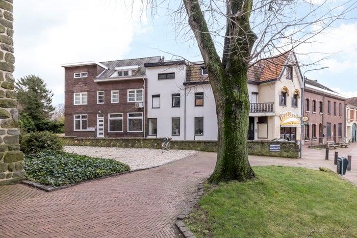 Hoofdstraat 84